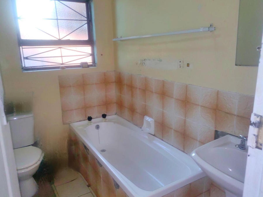 4 Bedroom Property for Sale in Eersterivier South Western Cape